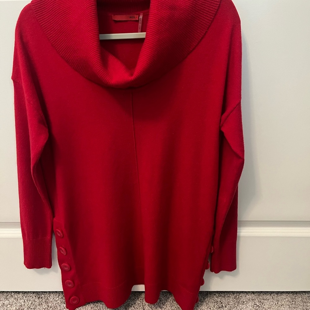 Red tunic sweater with side button detail